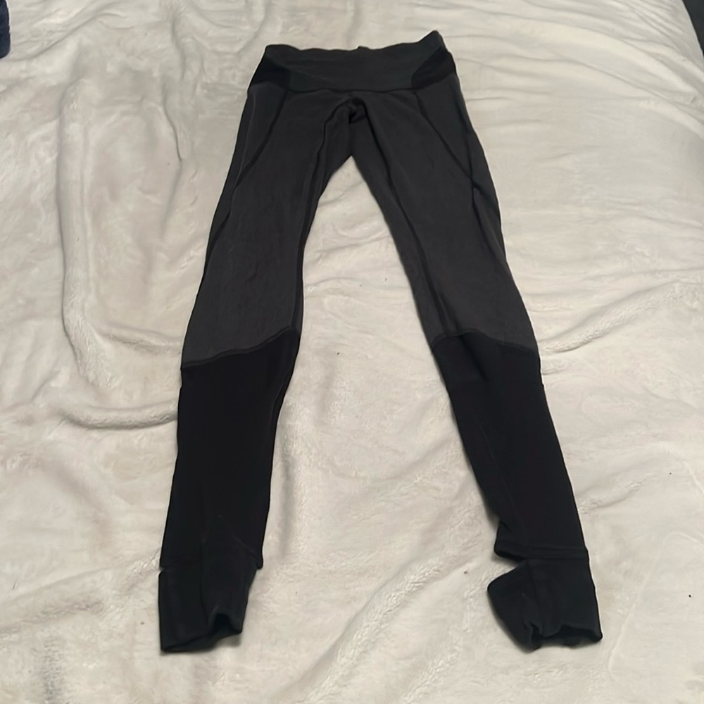 RARE Lululemon Stirrup Leggings